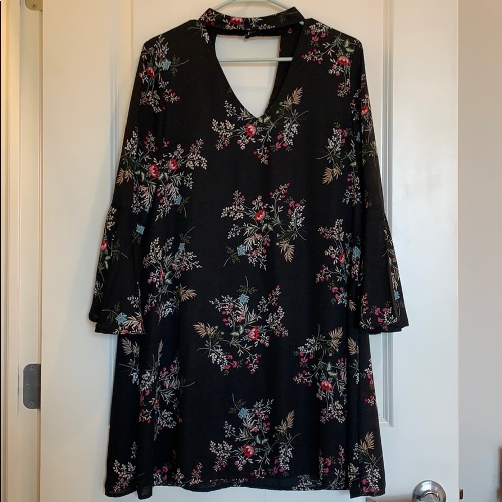 Floral frill sleeve chocker v neck mini dress